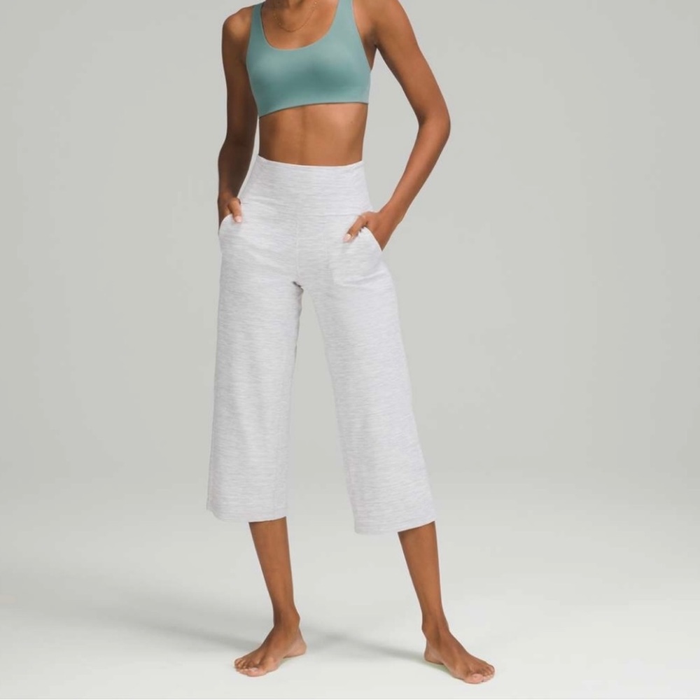 Lululemon Align High Rise Wide Leg Crop 23” size 8 Wee Are From Space Nimbus